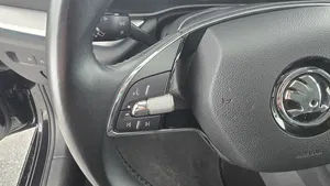 Skoda Octavia 1.0 TSI Ambition | Thumbnail 4 von 14