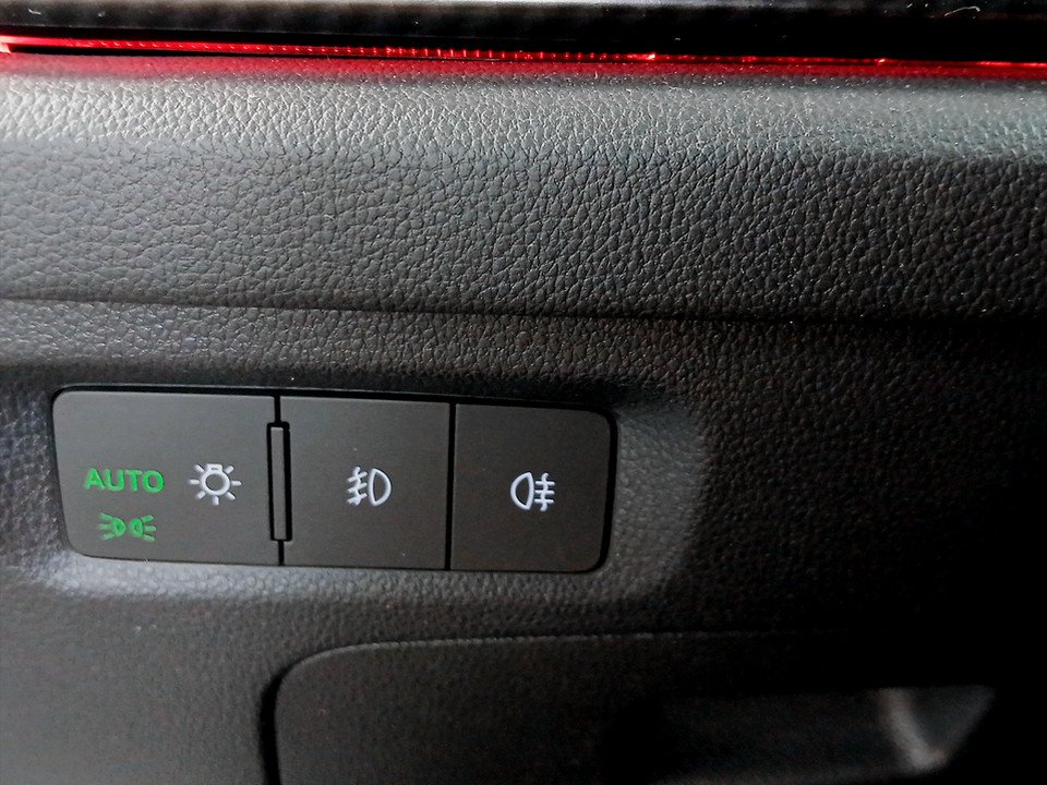 Skoda Octavia 2.0 TSI RS | Bild 9 von 22