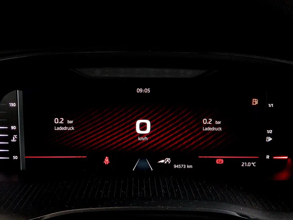 Skoda Octavia 2.0 TSI RS | Bild 13 von 22