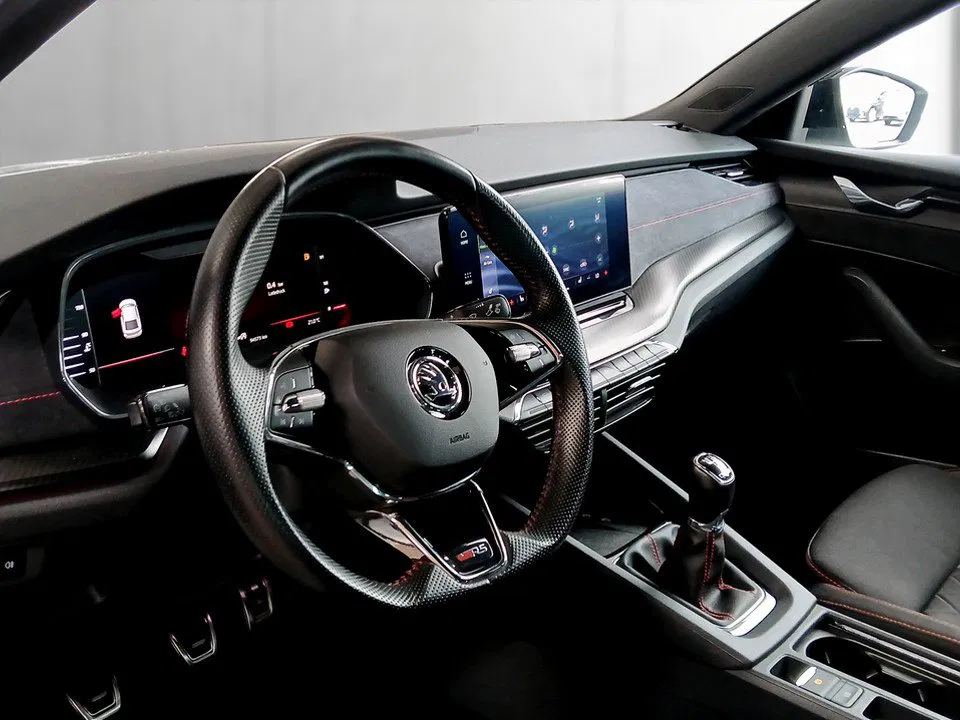 Skoda Octavia 2.0 TSI RS | Bild 10 von 22