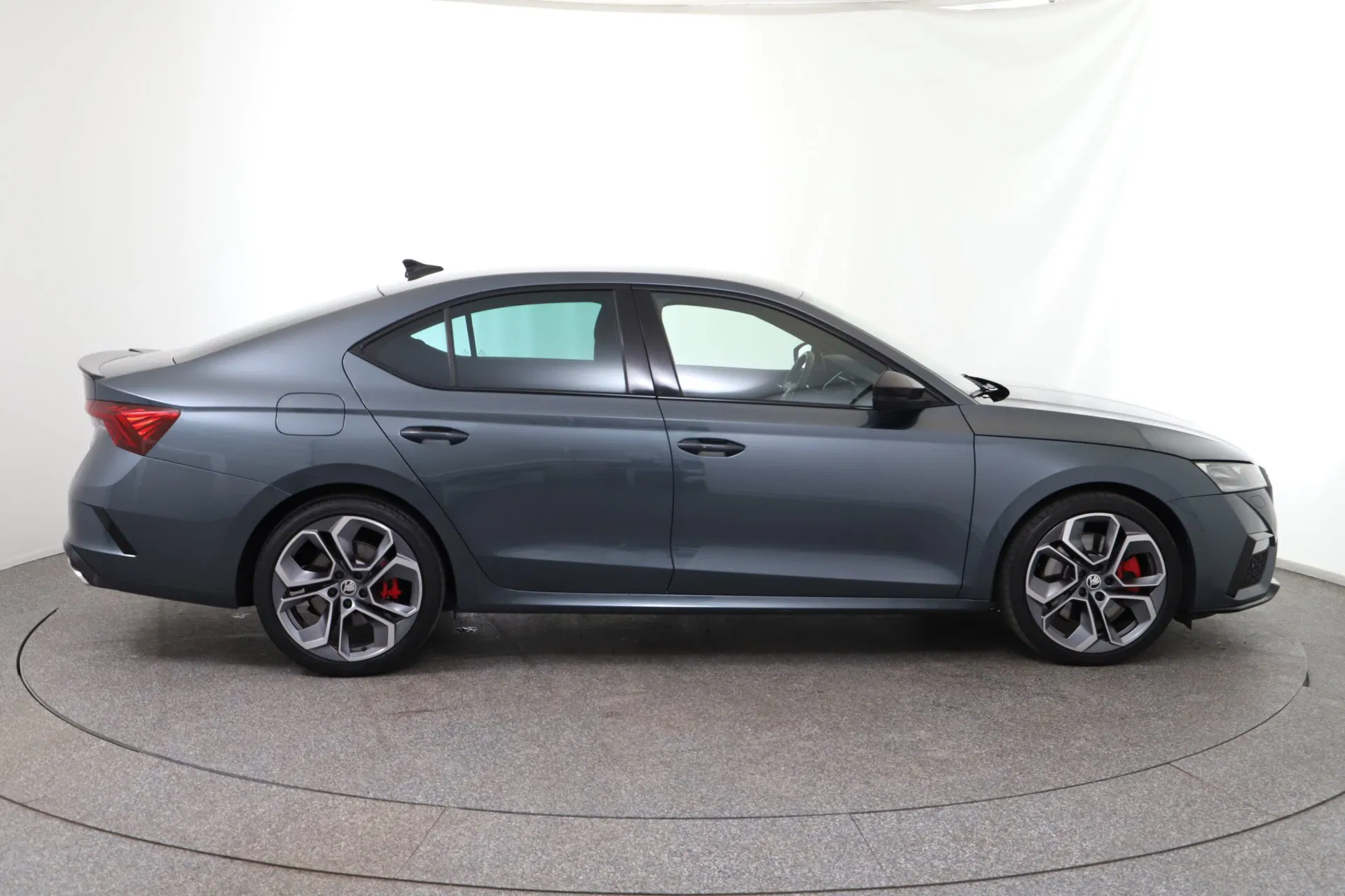 Skoda Octavia 2.0 TSI RS | Bild 7 von 31