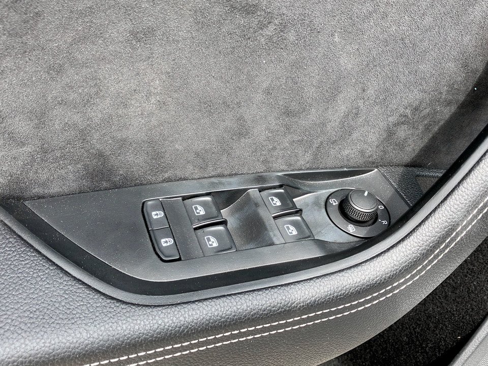 Skoda Superb 1.4 TSI iV Sportline DSG | Bild 12 von 21
