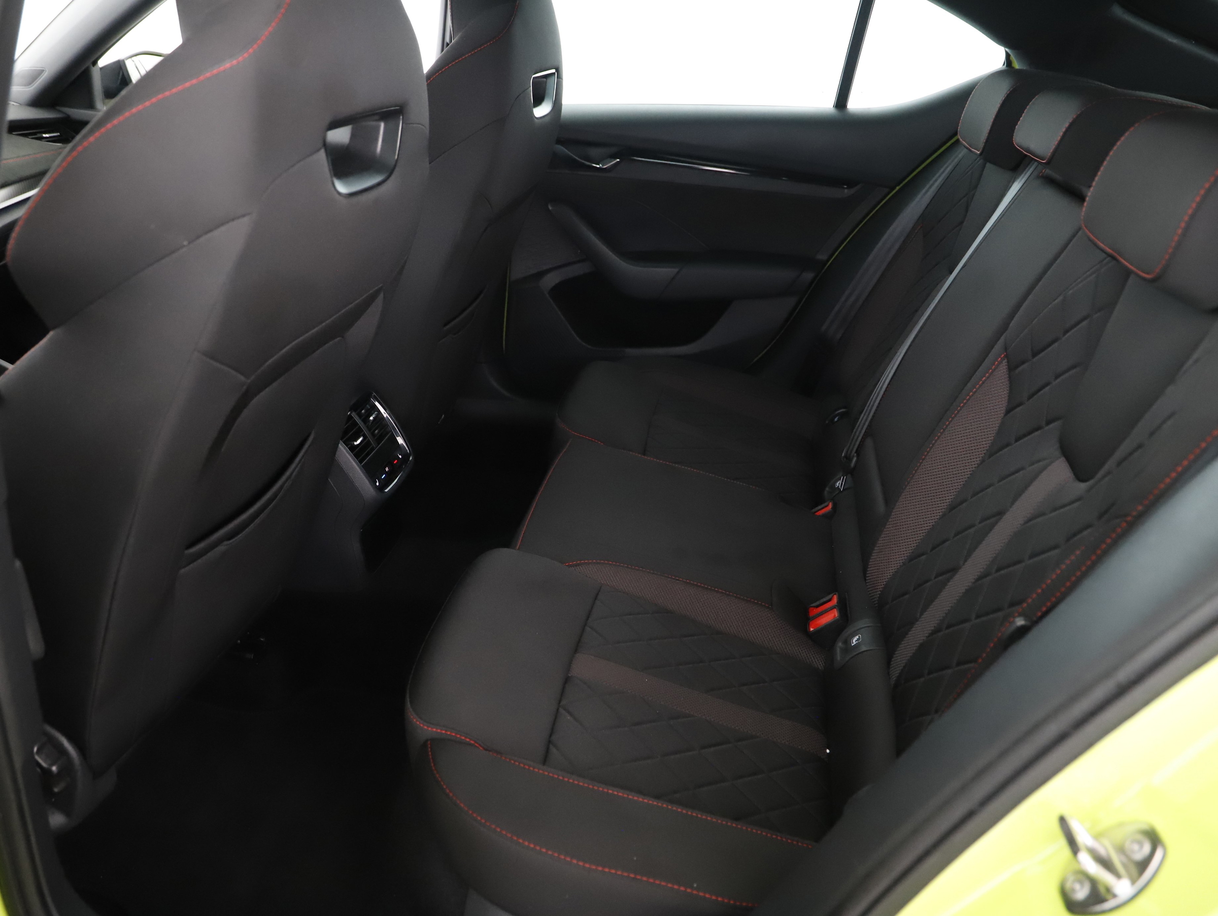 Skoda Octavia 1.4 TSI RS iV | Bild 17 von 31