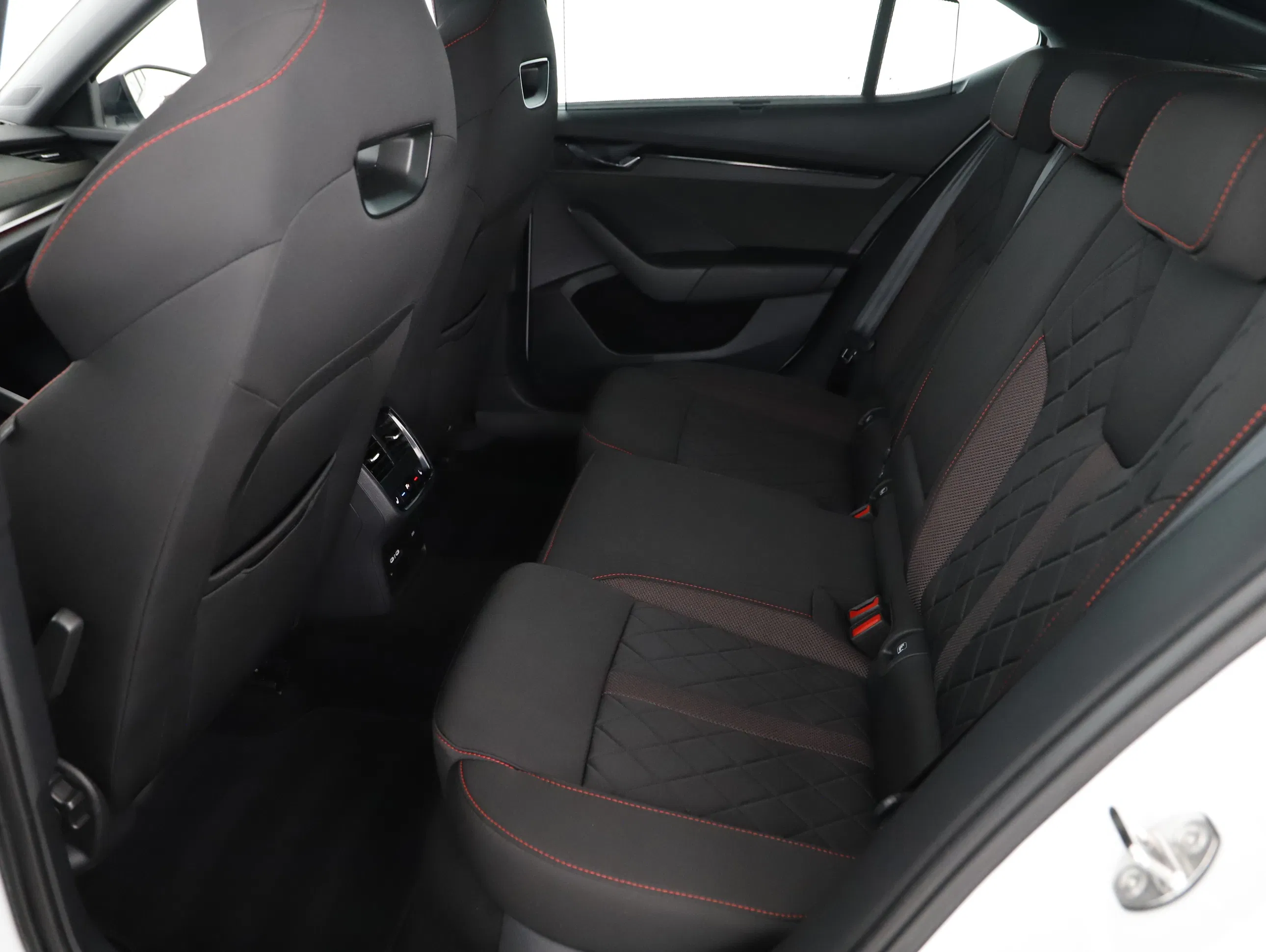 Skoda Octavia 1.4 TSI RS iV | Bild 3 von 22