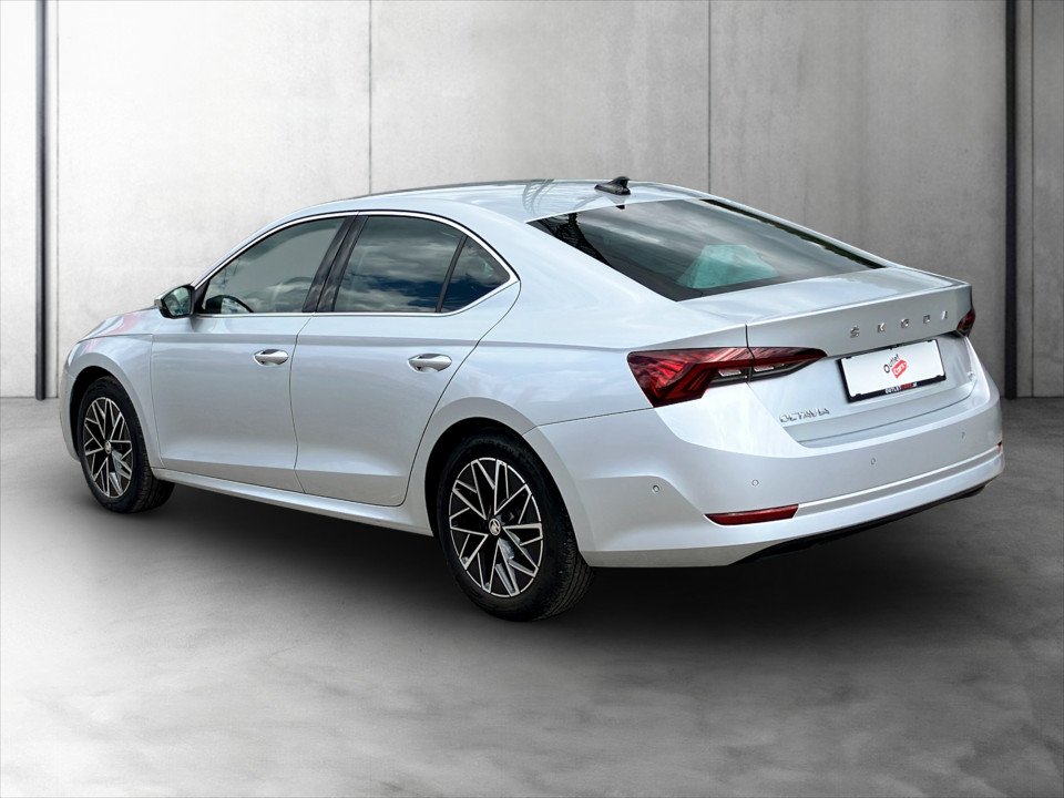 Skoda OCTAVIA TDI DSG | Bild 4 von 28