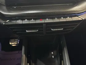 Skoda Octavia 2.0 TDI RS | Thumbnail 15 von 21