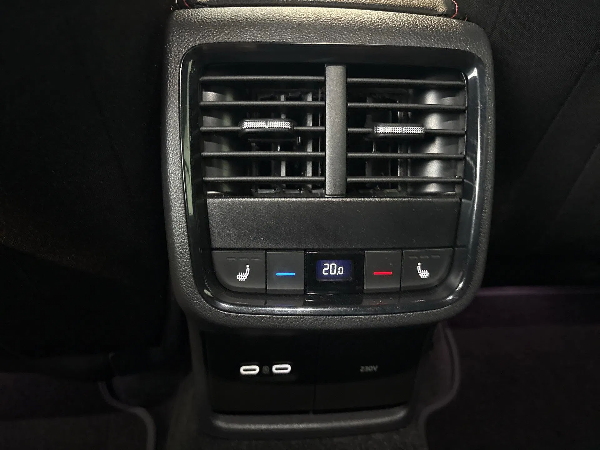 Skoda Octavia 2.0 TDI RS | Bild 18 von 21