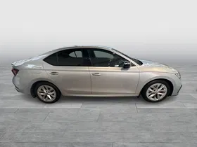 Skoda Octavia 2.0 TDI RS | Thumbnail 6 von 21