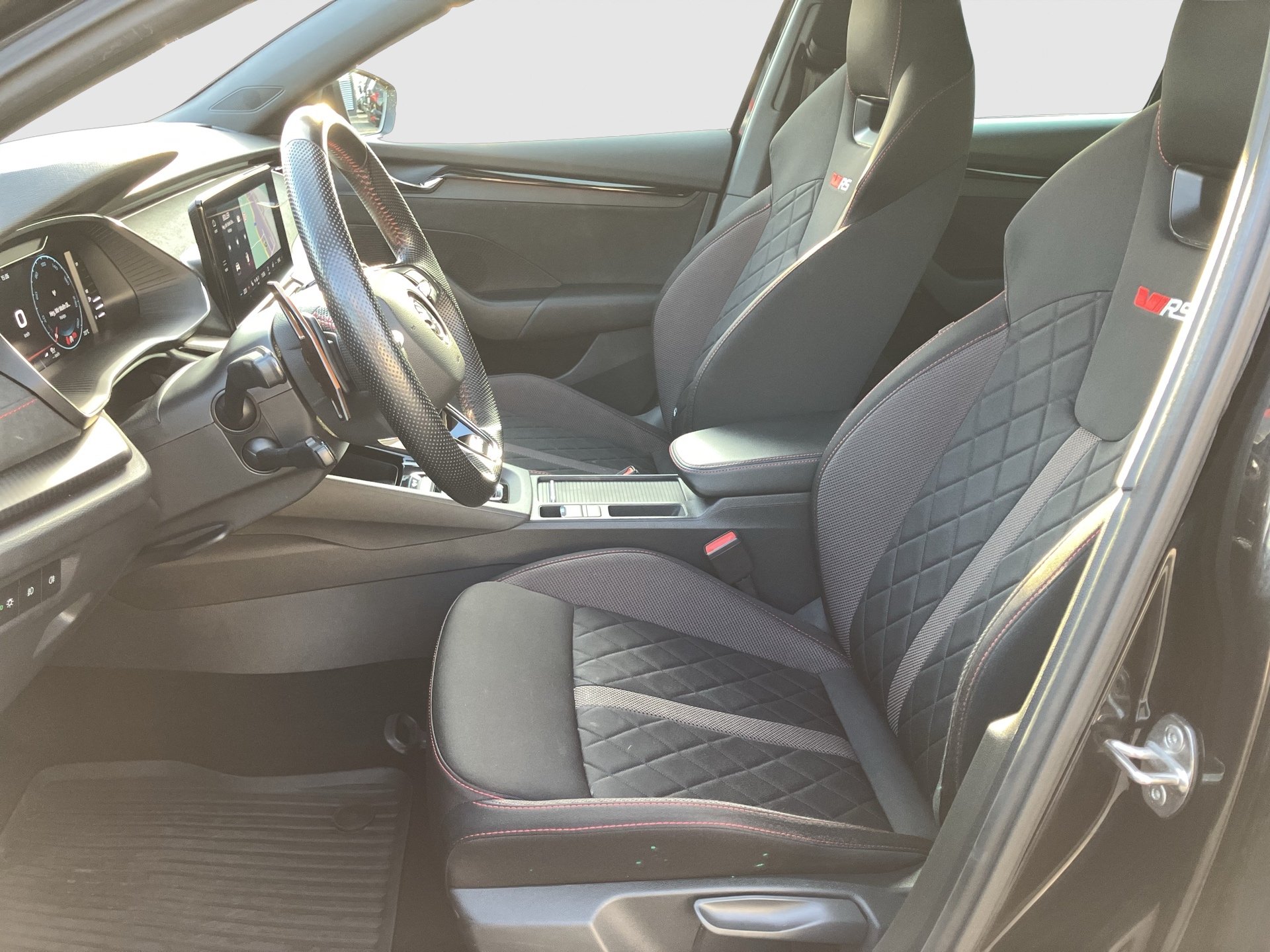 Skoda Octavia 2.0 TDI RS | Bild 16 von 27