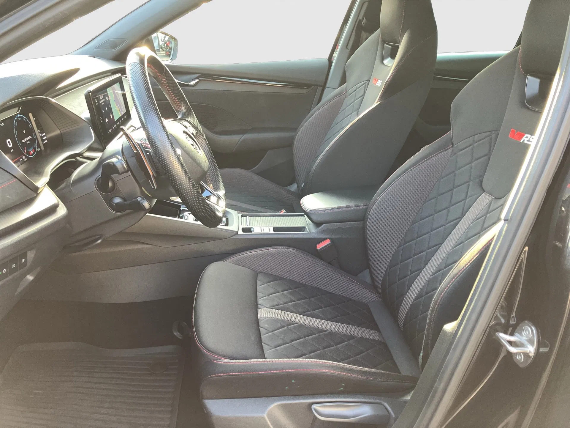 Skoda Octavia 2.0 TDI RS | Bild 16 von 27