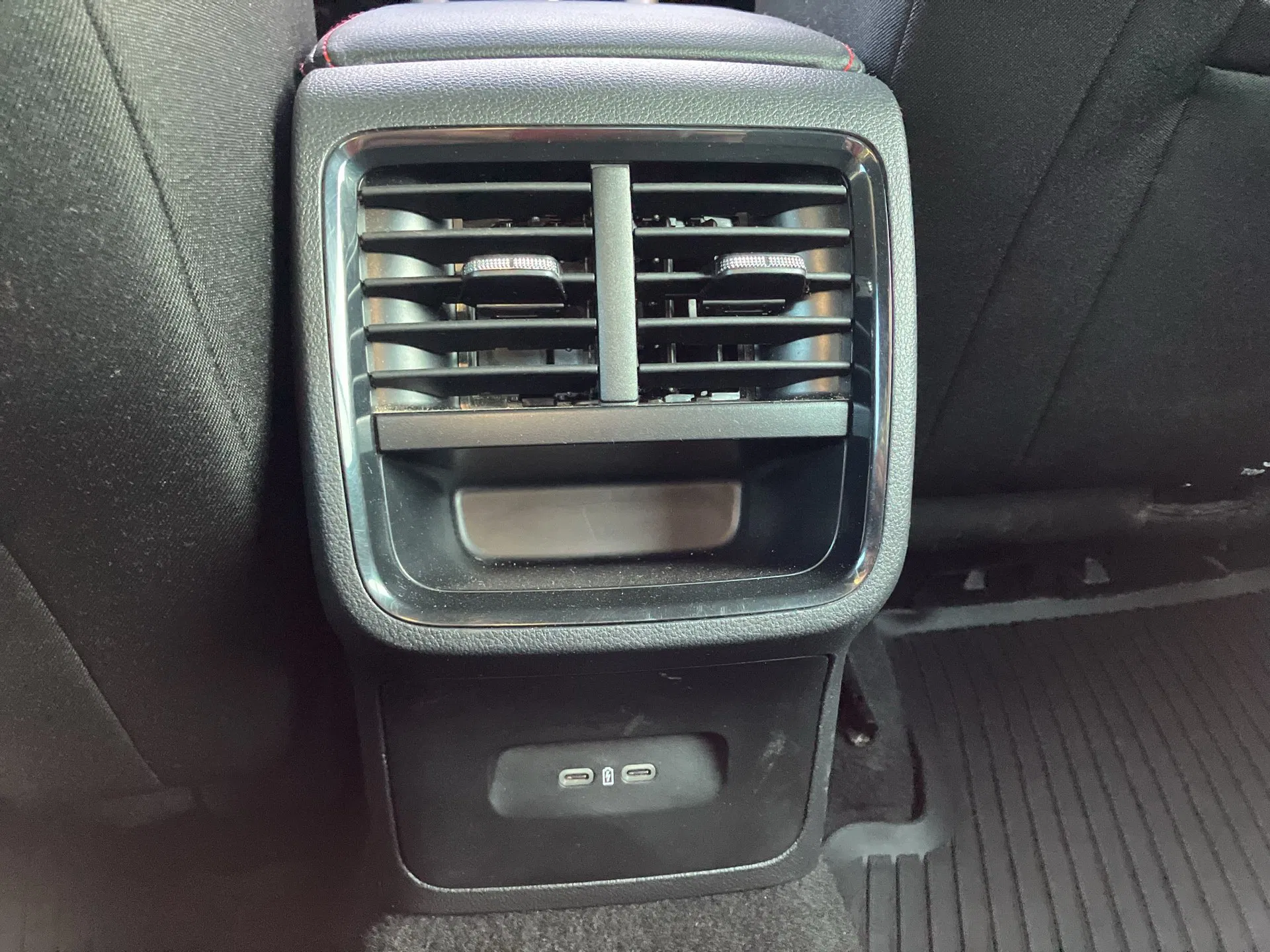 Skoda Octavia 2.0 TDI RS | Bild 21 von 27