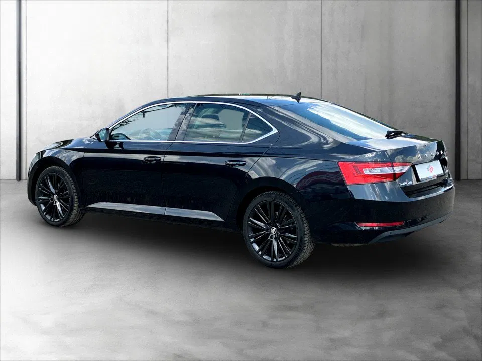 Skoda Superb 2.0 TDI 4x4 | Bild 4 von 25