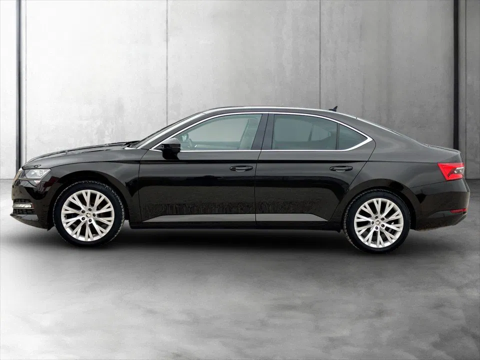 Skoda Superb 2.0 TDI Style 4X4 DSG | Bild 3 von 25