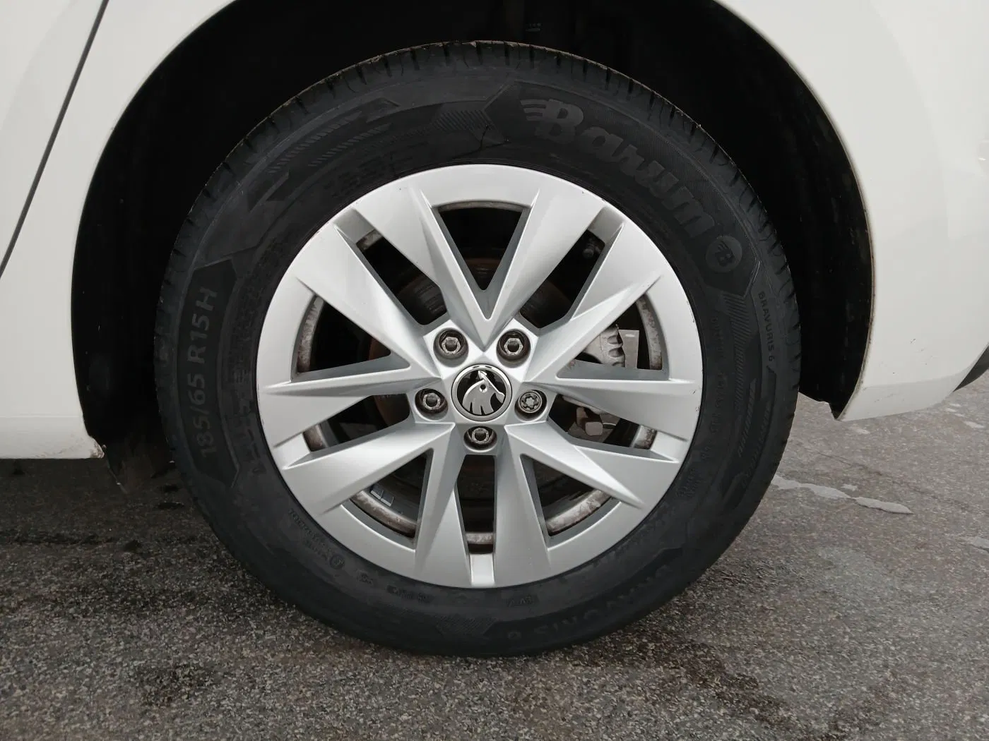 Skoda Fabia 1.0 MPI Ambition | Bild 2 von 19