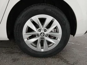 Skoda Fabia 1.0 MPI Ambition | Thumbnail 2 von 19