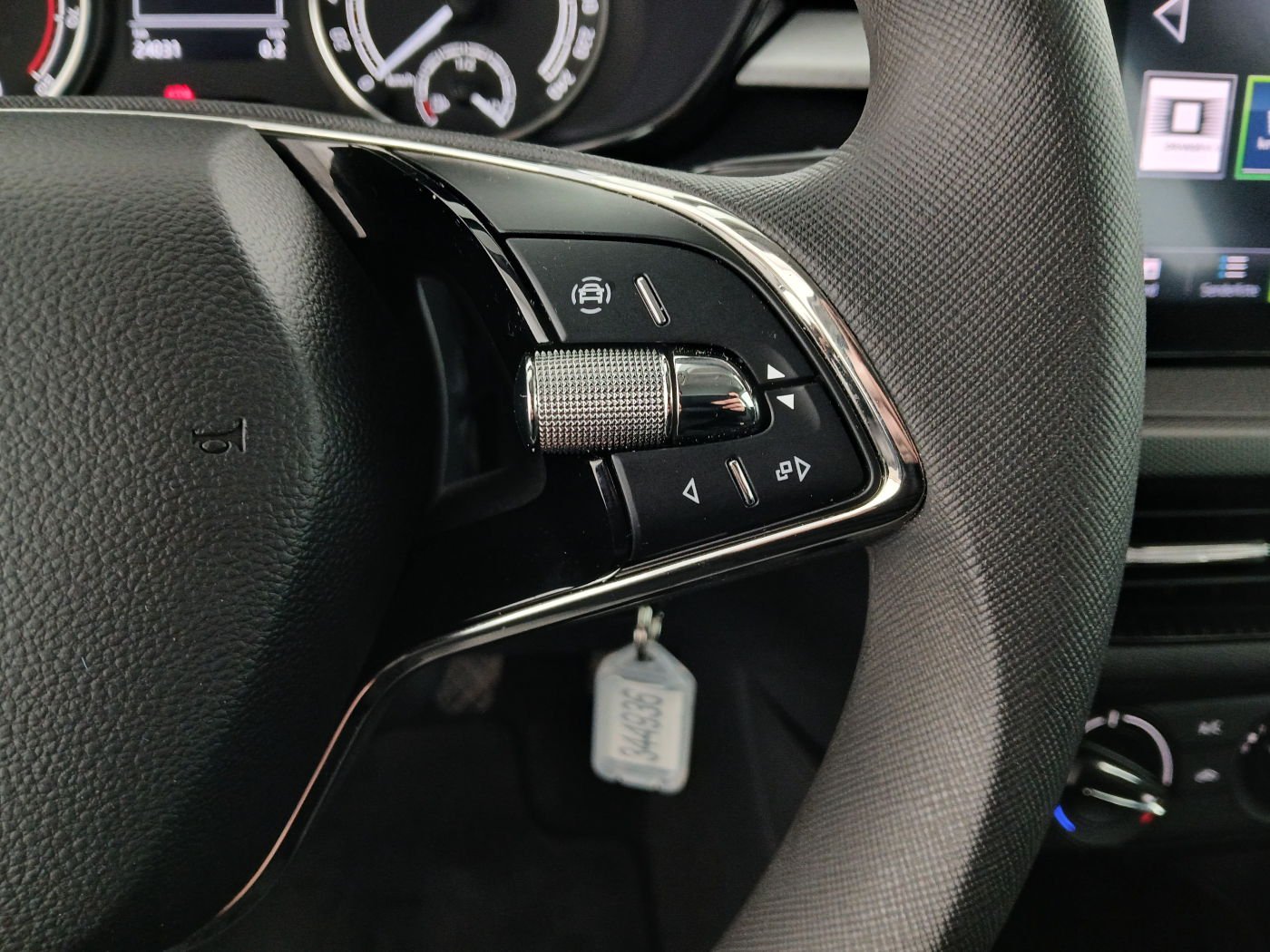 Skoda Fabia 1.0 MPI Ambition | Bild 12 von 19