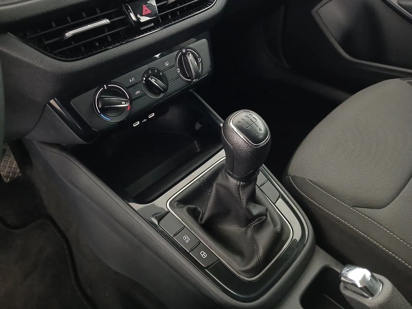 Skoda Fabia 1.0 MPI Ambition | Bild 13 von 19