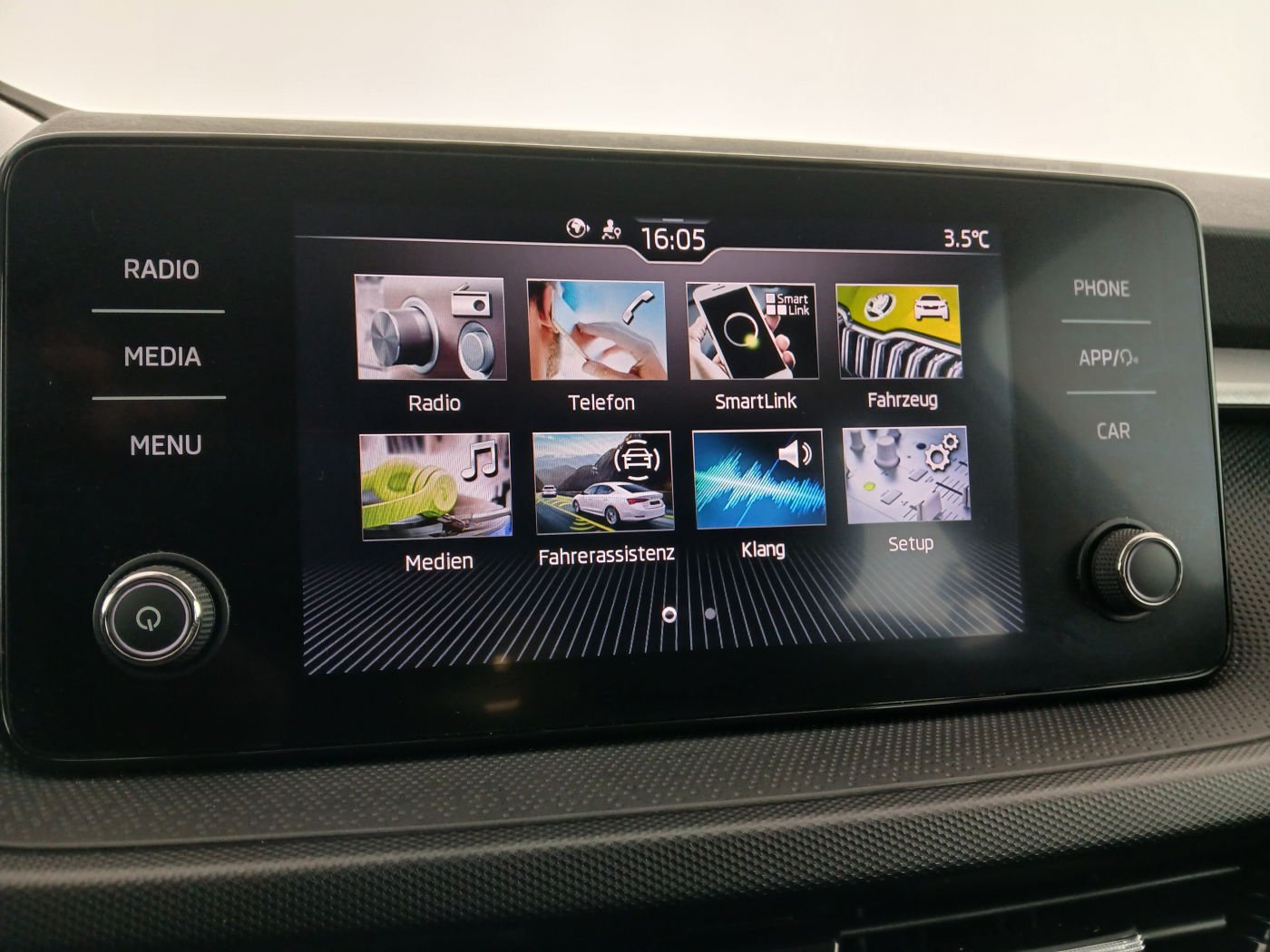 Skoda Fabia 1.0 MPI Ambition | Bild 16 von 19