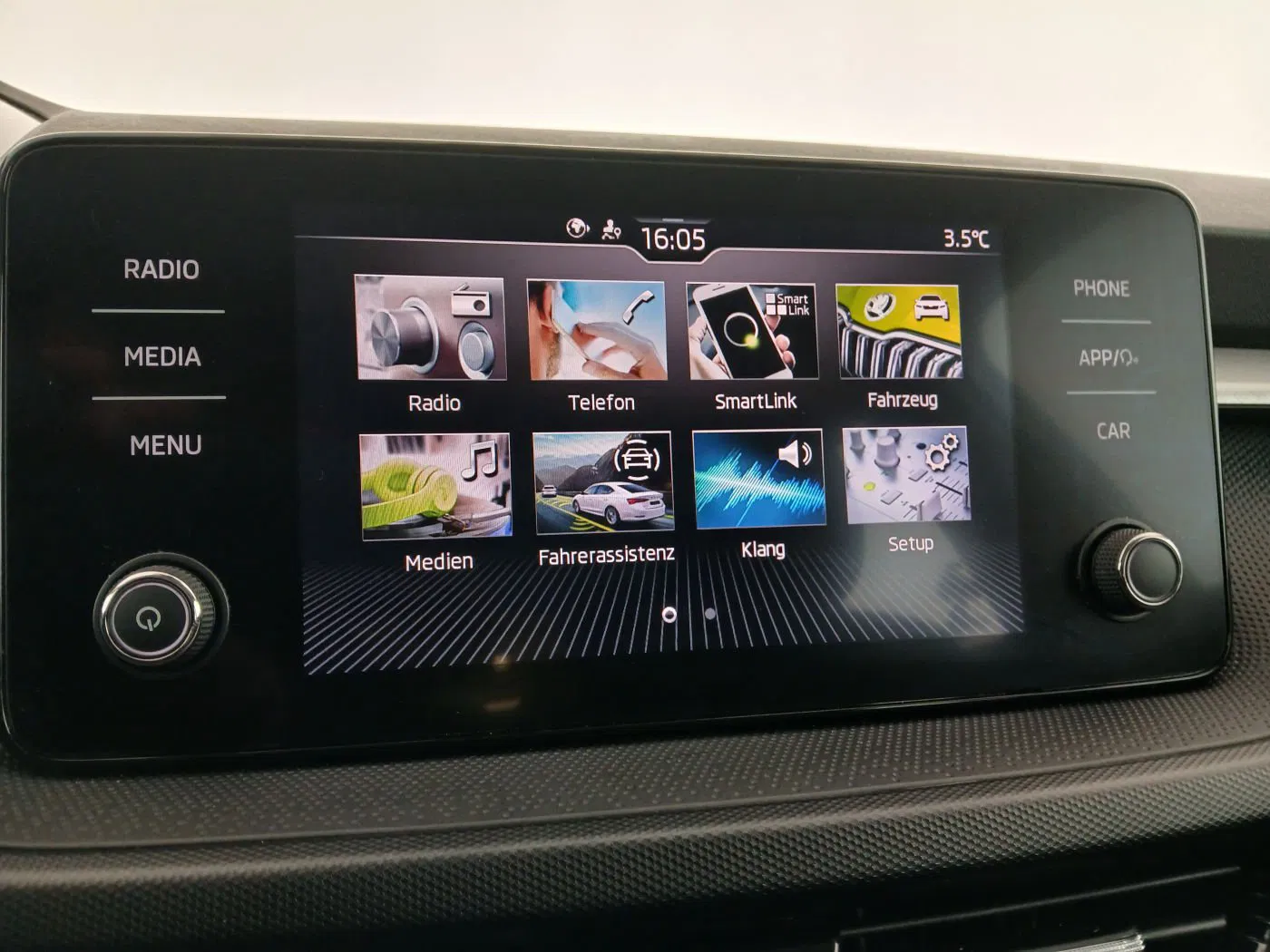 Skoda Fabia 1.0 MPI Ambition | Bild 16 von 19