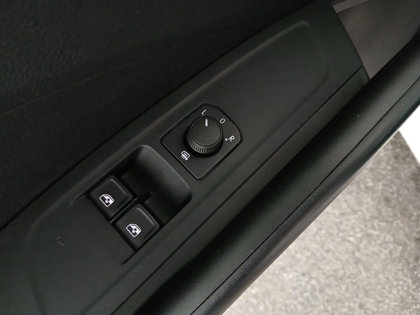 Skoda Fabia 1.0 MPI Ambition | Bild 6 von 19