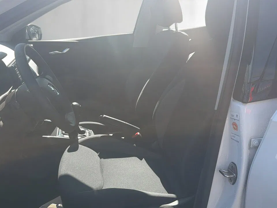 Skoda Fabia 1.0 MPI Essence | Bild 12 von 18