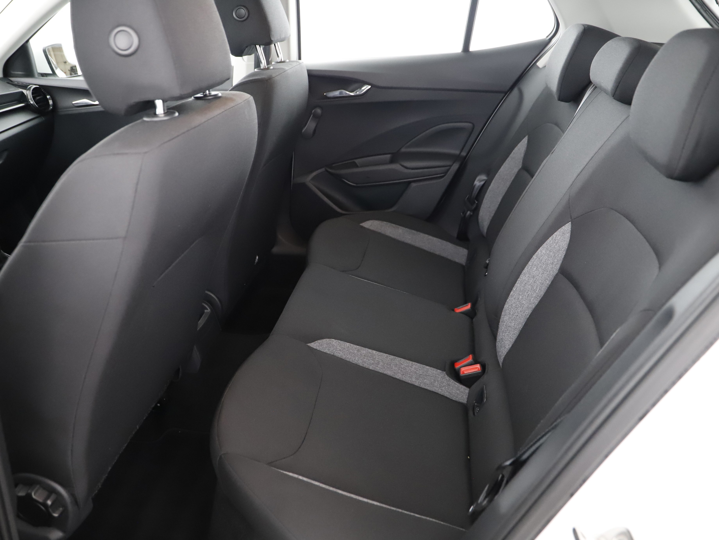 Skoda Fabia 1.0 MPI Essence | Bild 15 von 18