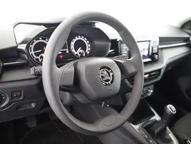 Skoda Fabia 1.0 MPI Essence | Thumbnail 7 von 18