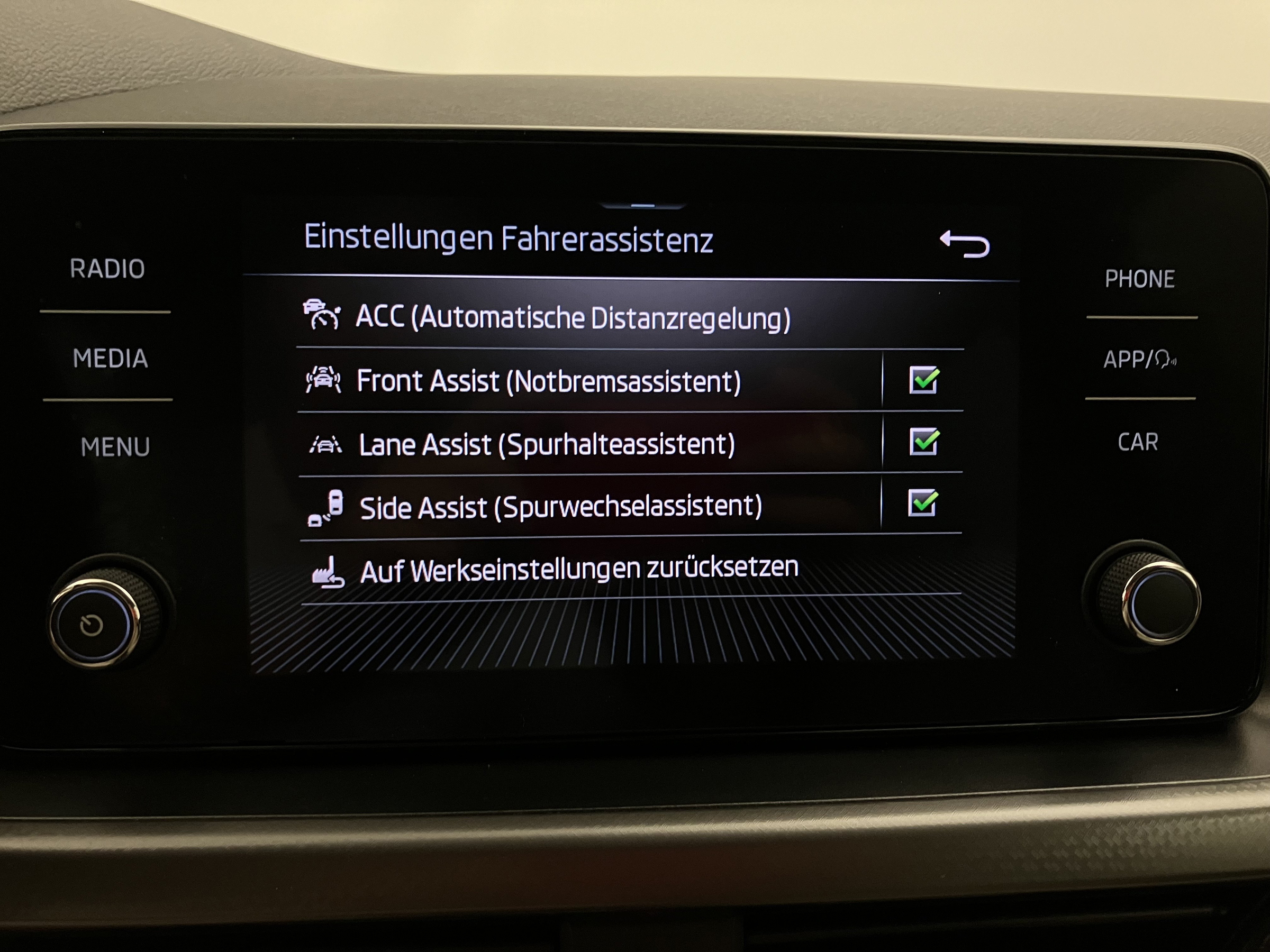 Skoda Scala 1.6 TDI Style | Bild 22 von 31