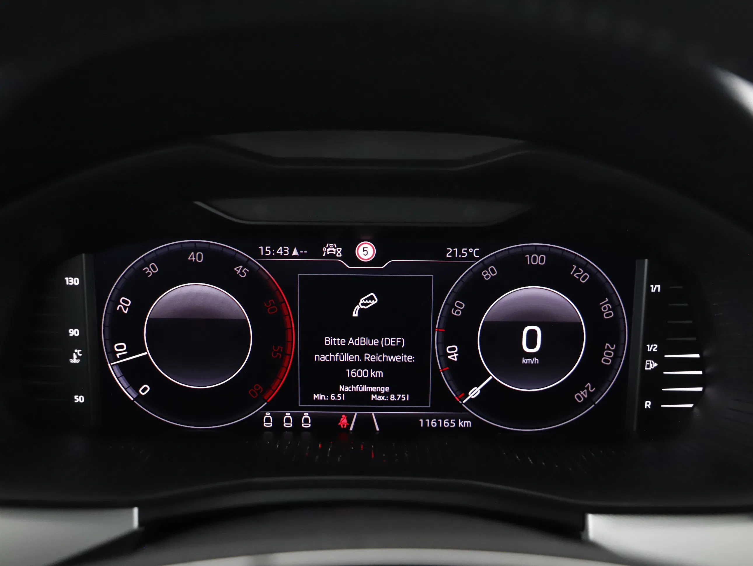 Skoda Scala 1.6 TDI Ambition | Bild 10 von 20