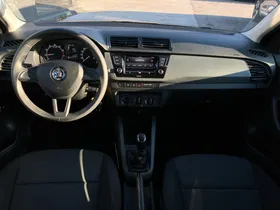 Skoda FABIA Active 1.0 TSI | Thumbnail 13 von 18