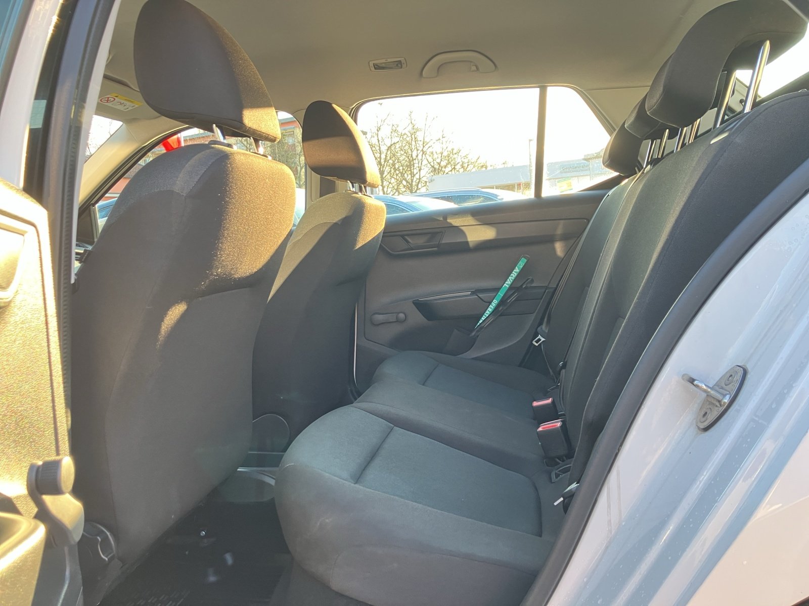 Skoda FABIA Active 1.0 TSI | Bild 16 von 18