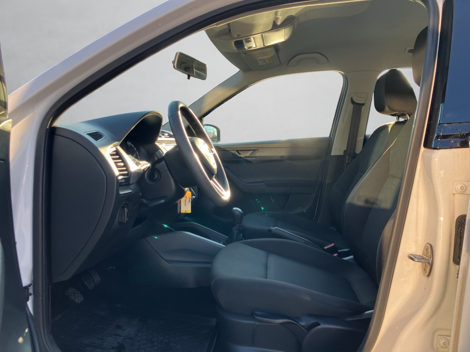 Skoda FABIA Active 1.0 TSI | Bild 6 von 18