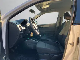 Skoda FABIA Active 1.0 TSI | Thumbnail 6 von 18