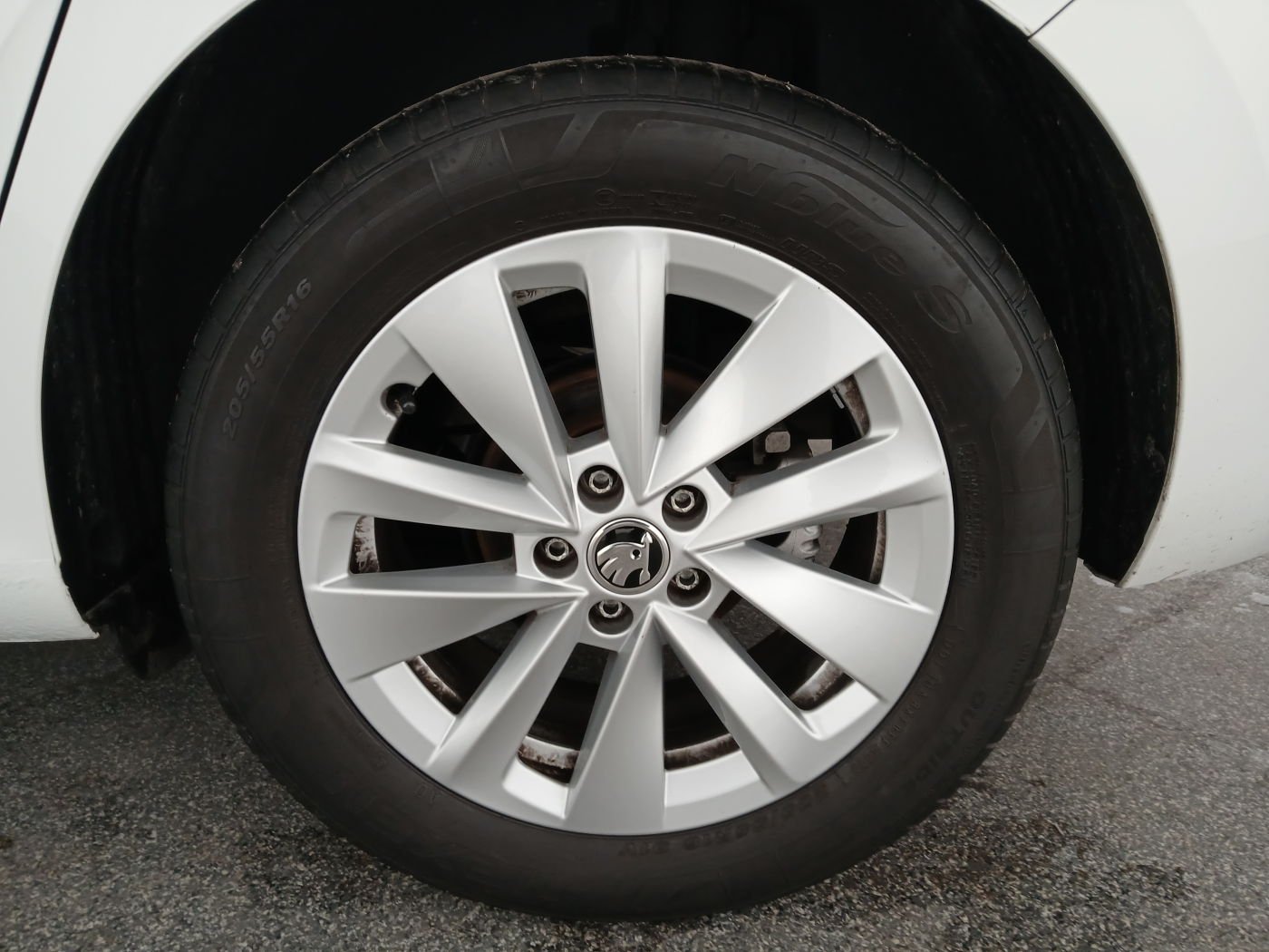 Skoda Scala 1.0 TSI Sport | Bild 2 von 21