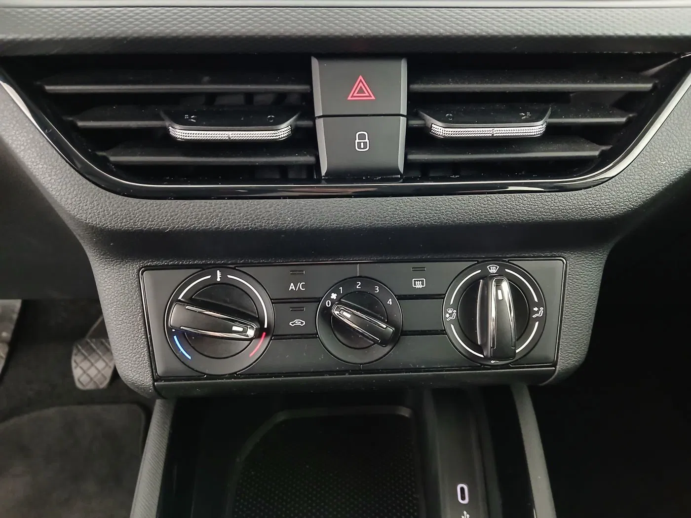 Skoda Scala 1.0 TSI Sport | Bild 13 von 21