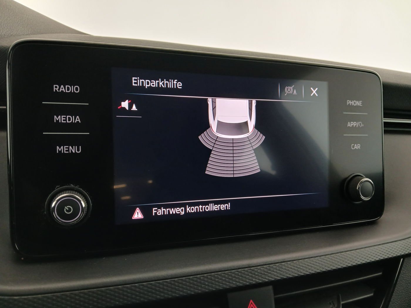 Skoda Scala 1.0 TSI Sport | Bild 19 von 21