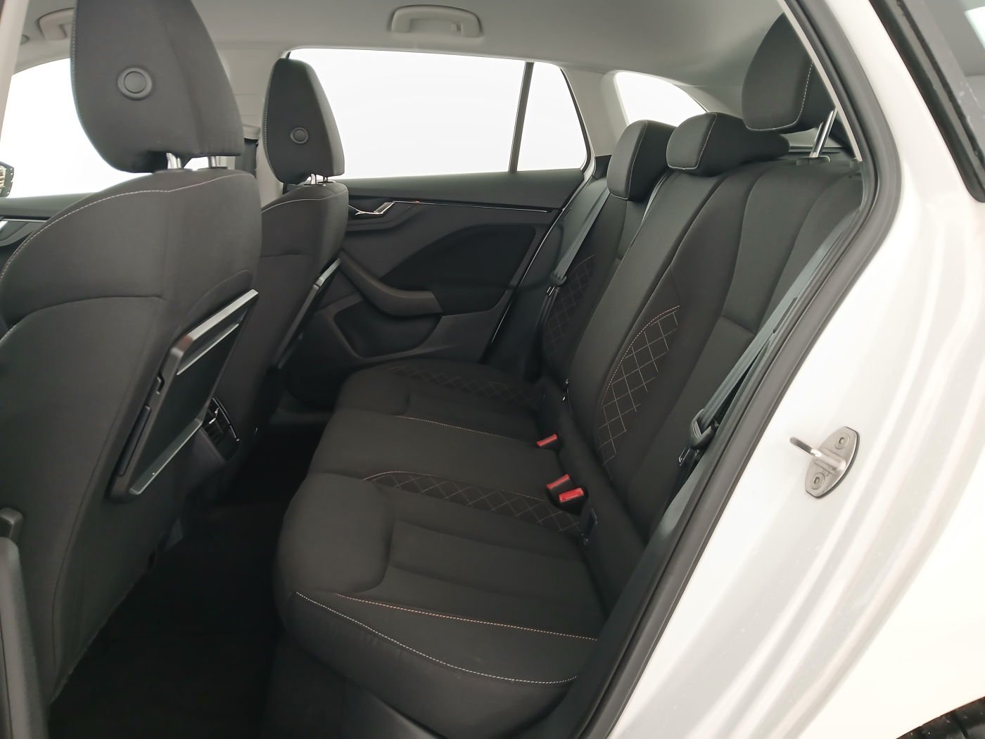 Skoda Scala 1.0 TSI Sport | Bild 26 von 27