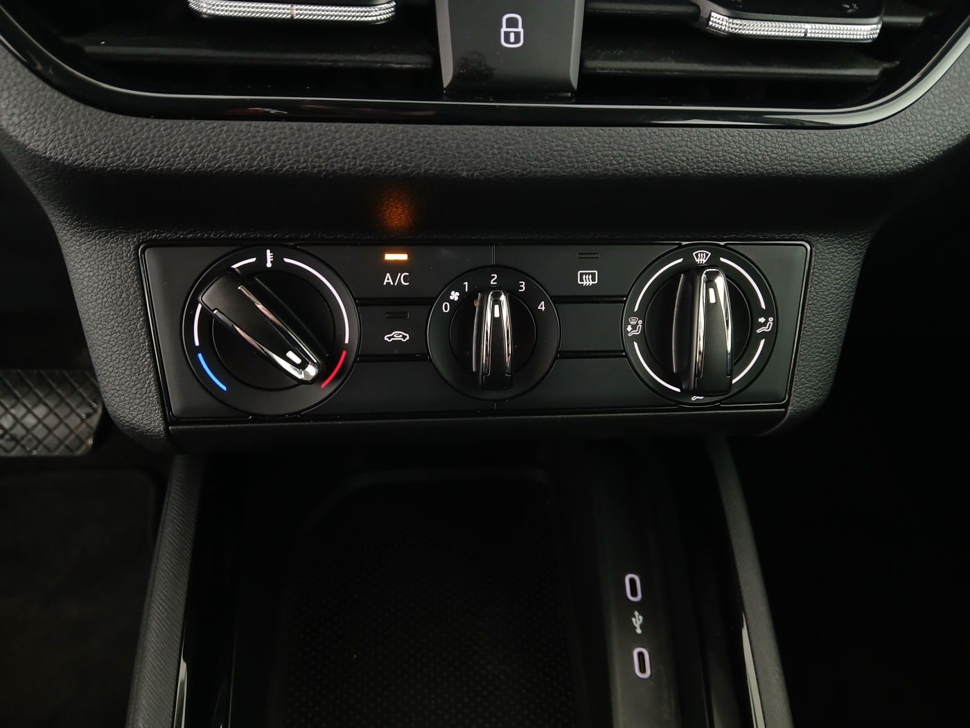 Skoda Scala 1.0 TSI Sport | Bild 24 von 27