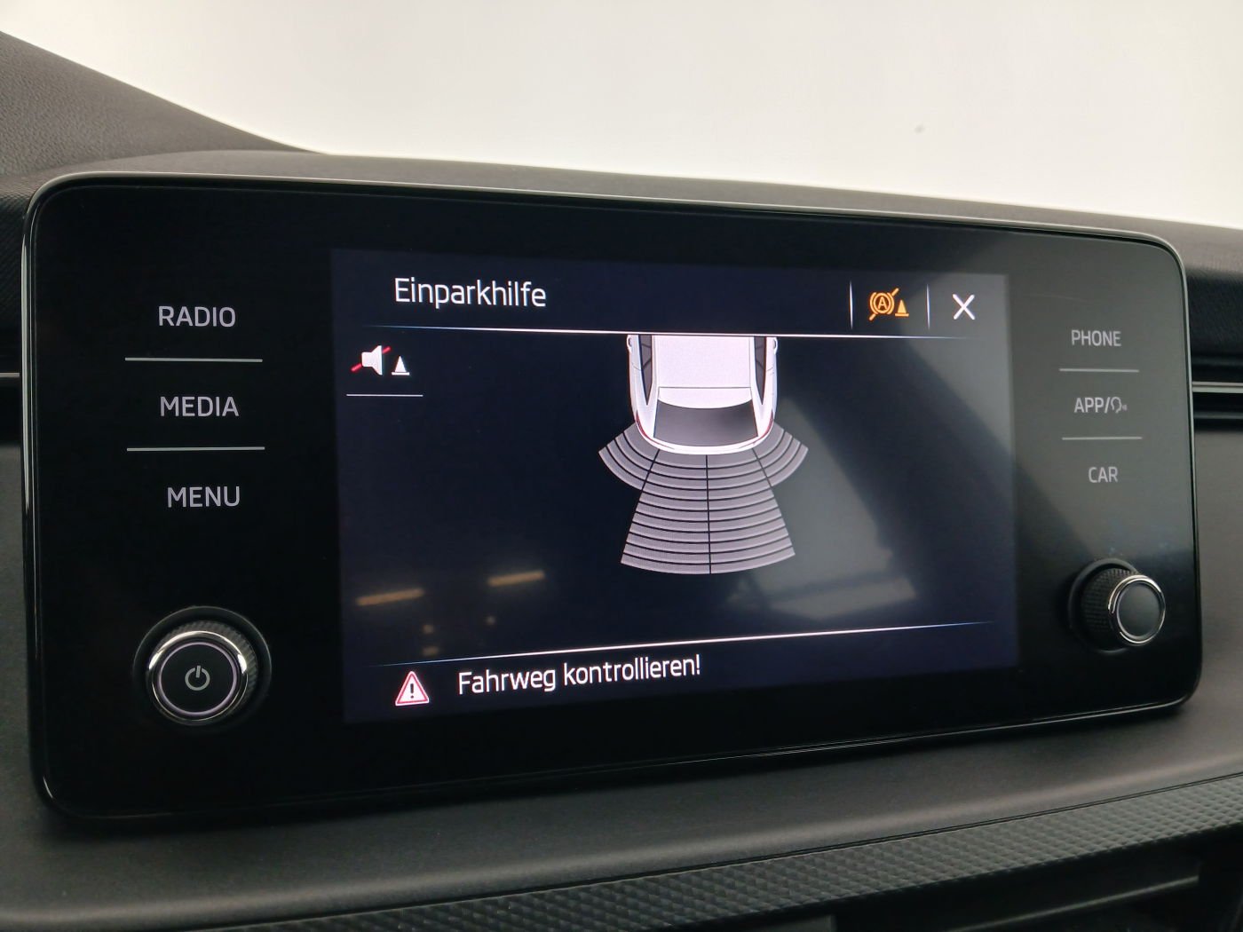 Skoda Scala 1.0 TSI Sport | Bild 21 von 27