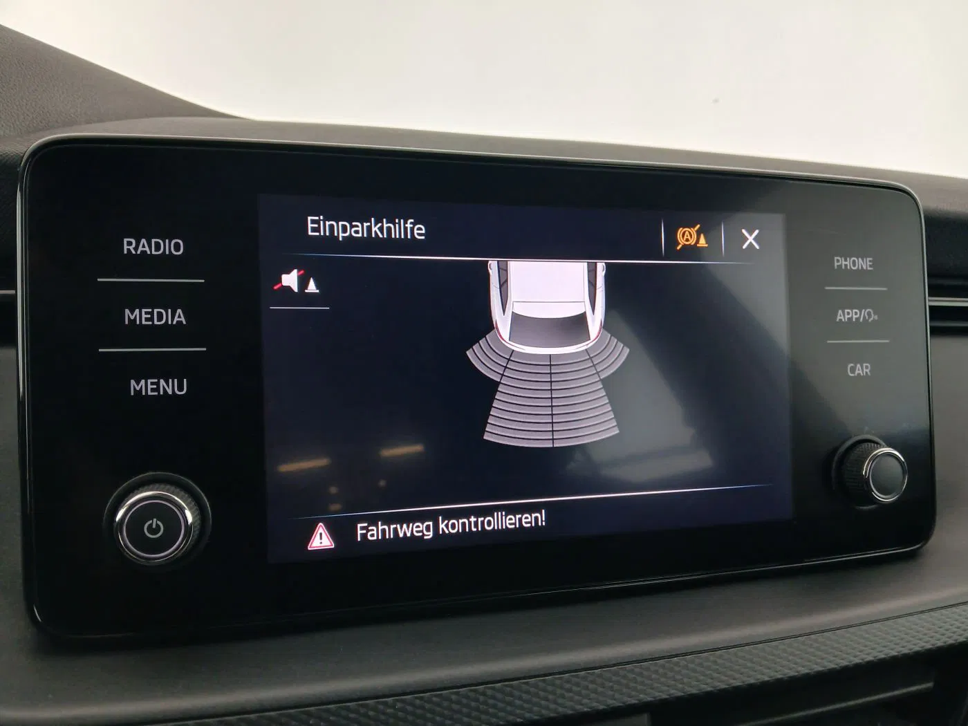 Skoda Scala 1.0 TSI Sport | Bild 21 von 27