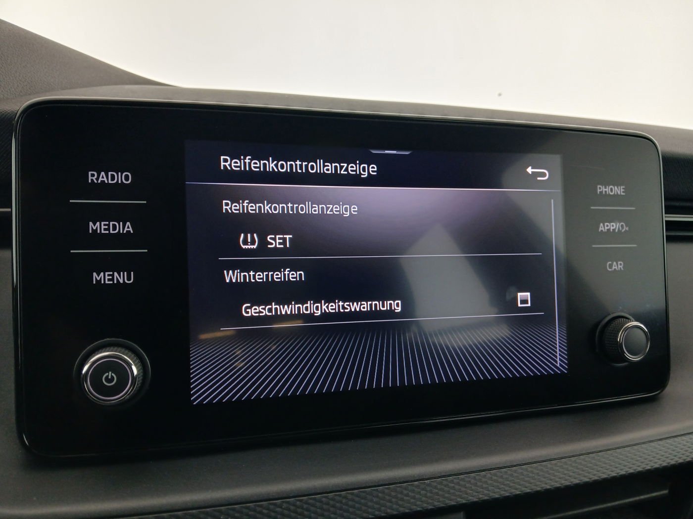 Skoda Scala 1.0 TSI Sport | Bild 23 von 27