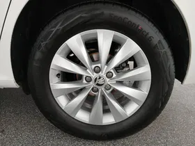 Skoda Kamiq 1.6 TDI Style | Thumbnail 9 von 30