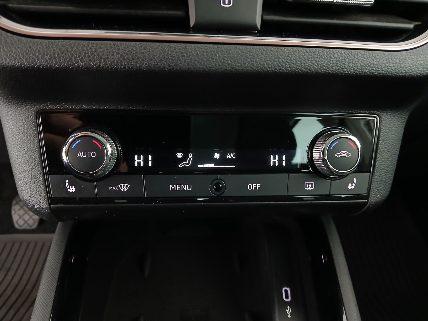 Skoda Kamiq 1.6 TDI Style | Bild 24 von 30