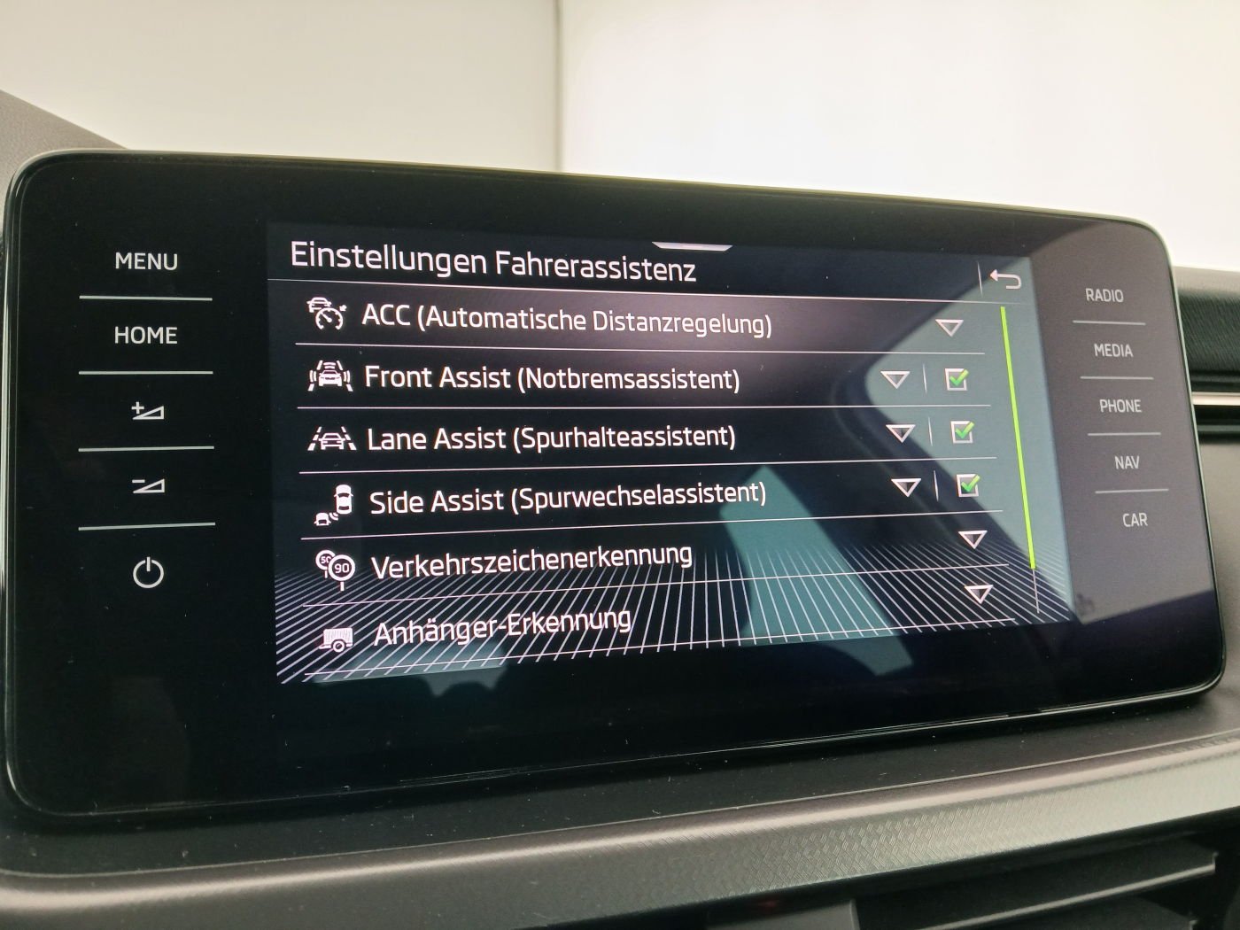 Skoda Kamiq 1.6 TDI Style | Bild 20 von 30