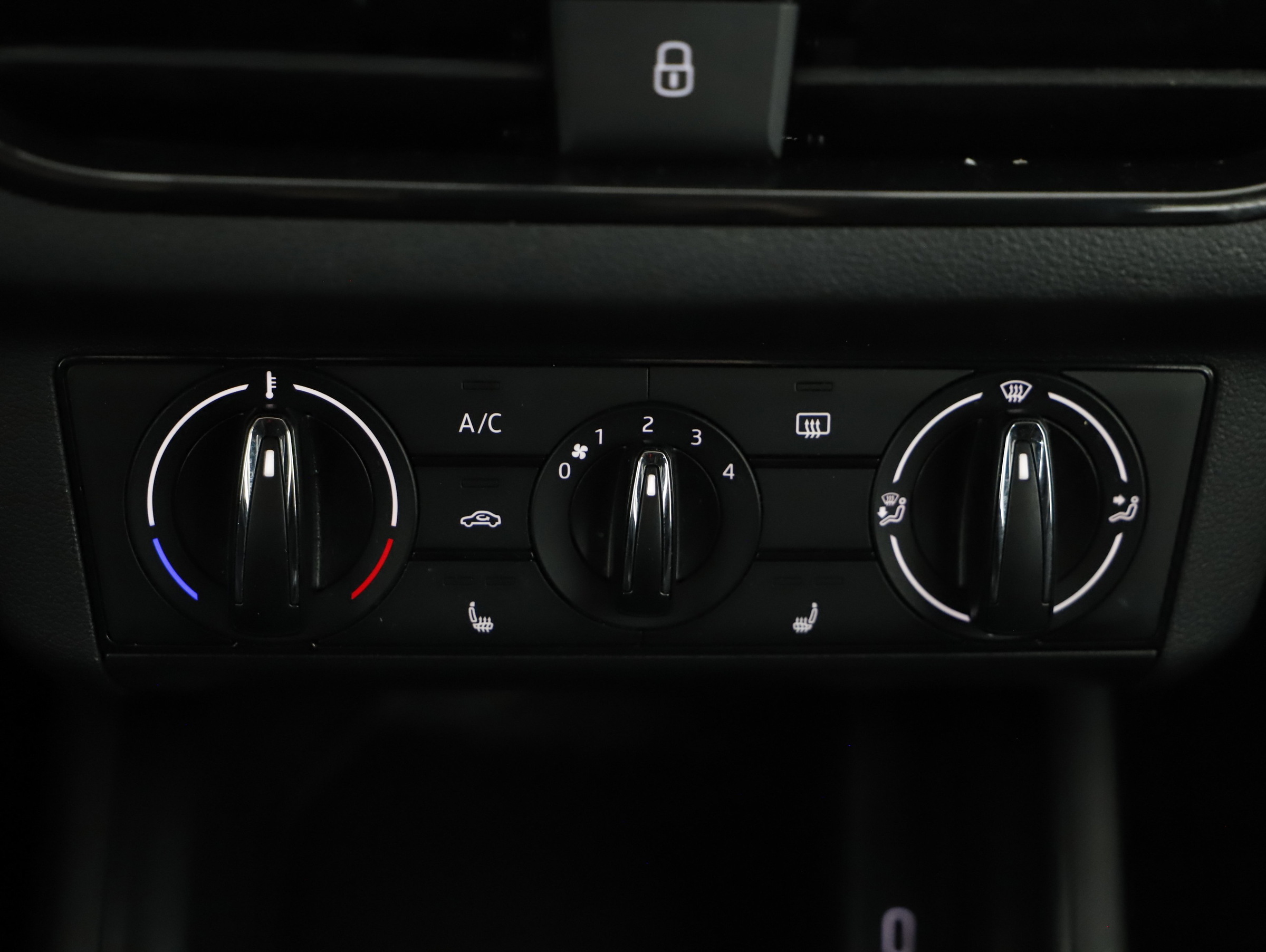 Skoda Kamiq 1.0 TSI SC | Bild 10 von 19