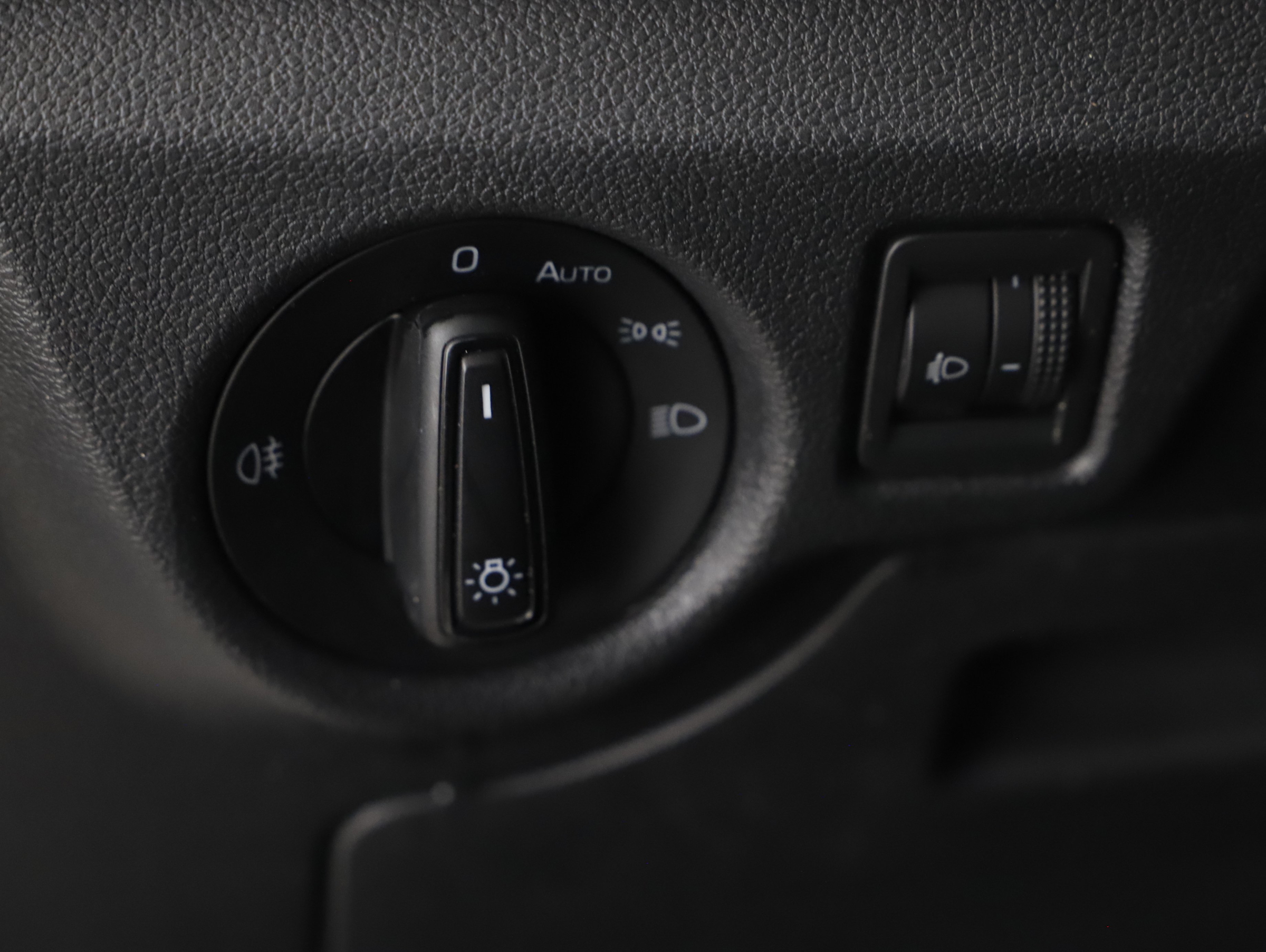 Skoda Kamiq 1.0 TSI SC | Bild 11 von 19