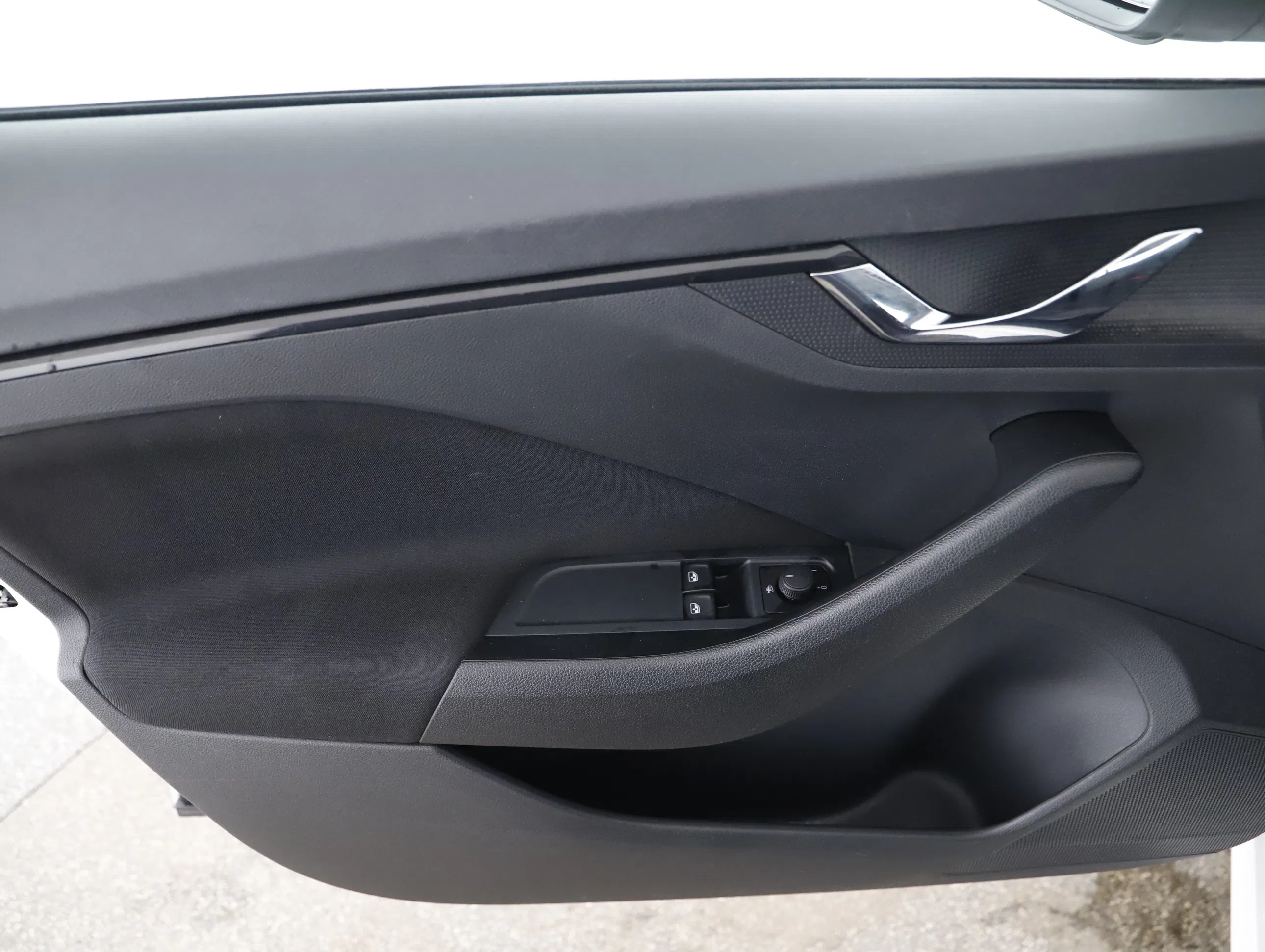 Skoda Kamiq 1.0 TSI SC | Bild 19 von 22