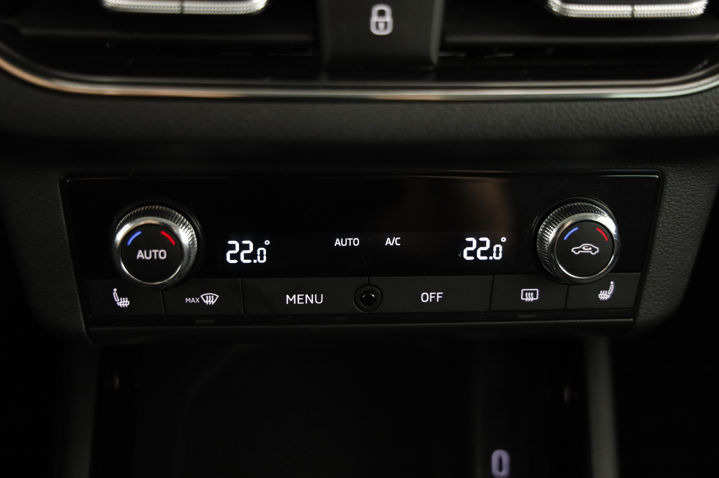 Skoda Kamiq 1.0 TSI Ambition | Bild 26 von 31