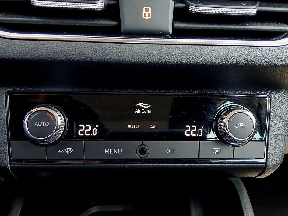 Skoda Kamiq 1.0 TSI Style | Bild 18 von 21