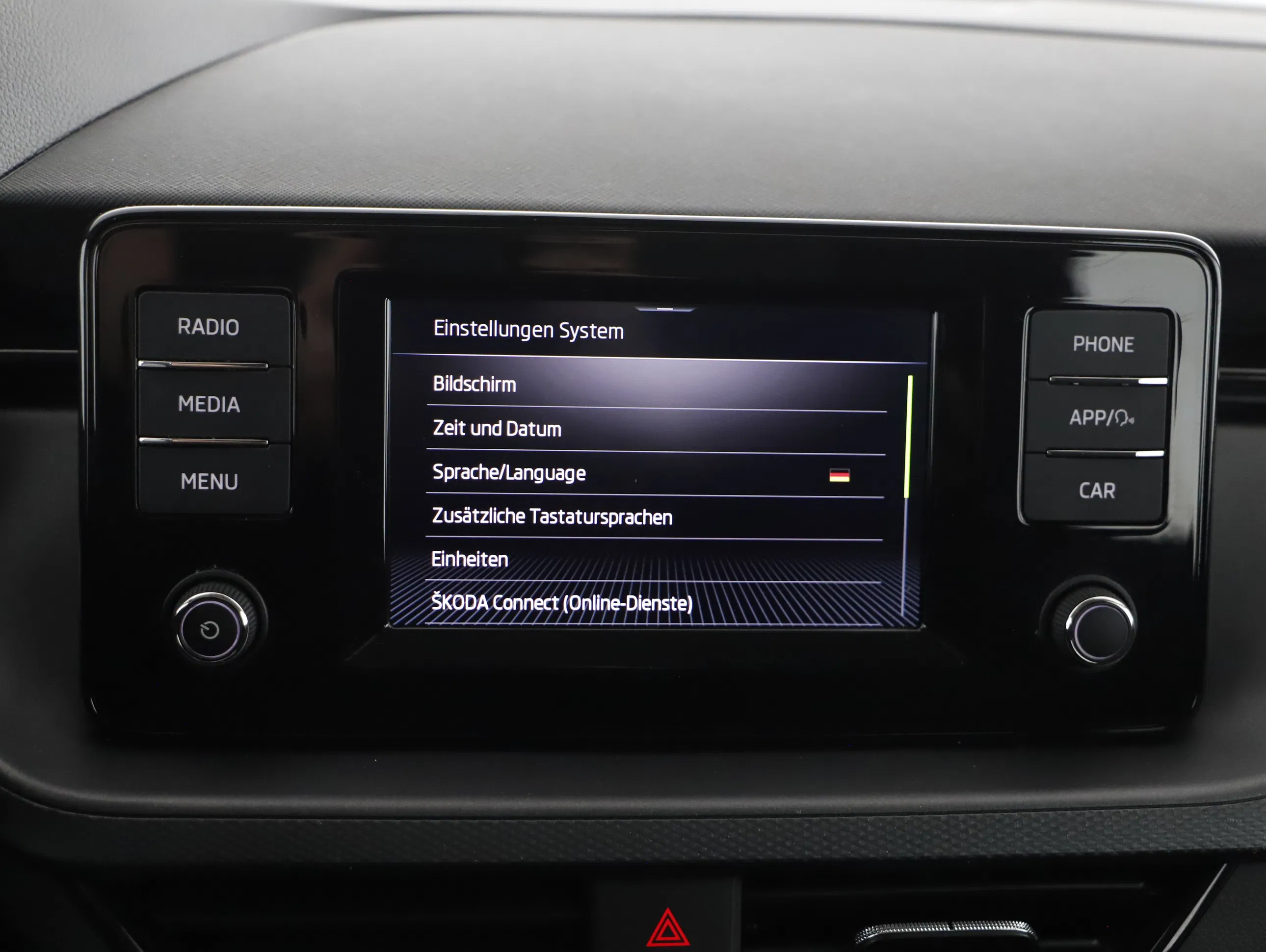 Skoda Kamiq 1.0 TSI SC | Bild 18 von 25